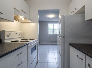 Devine Street Apartments, Sarnia, ON N7T 1X4