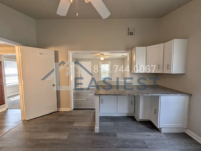 1110 E Frederick St — Photo 8