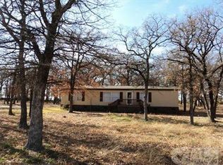 311 Briar Oaks Ln, Azle, TX 76020