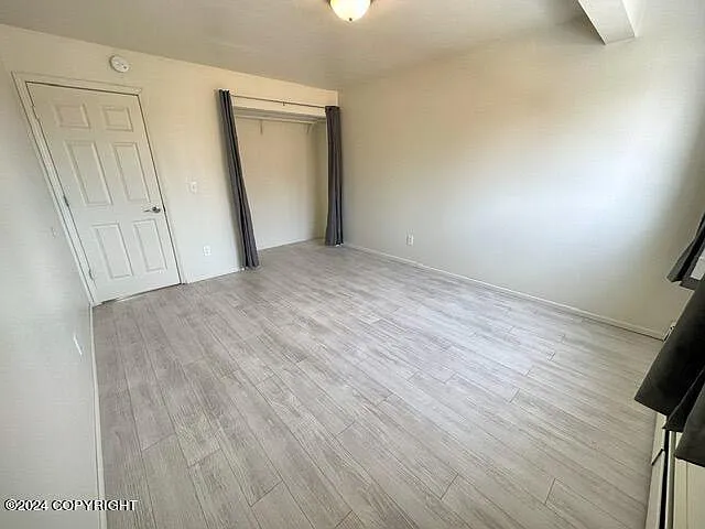 LARGE BEDROOMS