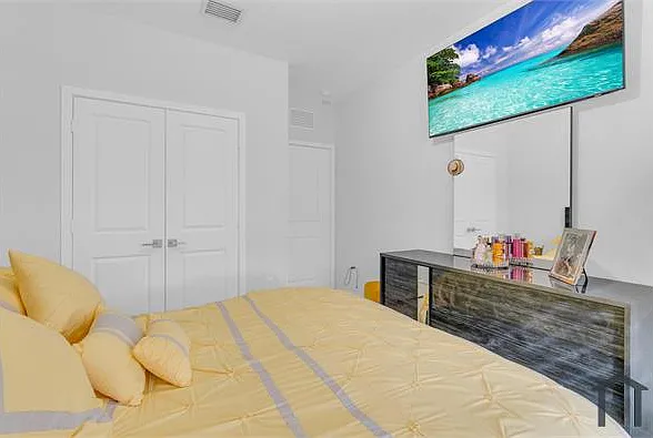 424 NE 4th Ave #424 — Photo 8