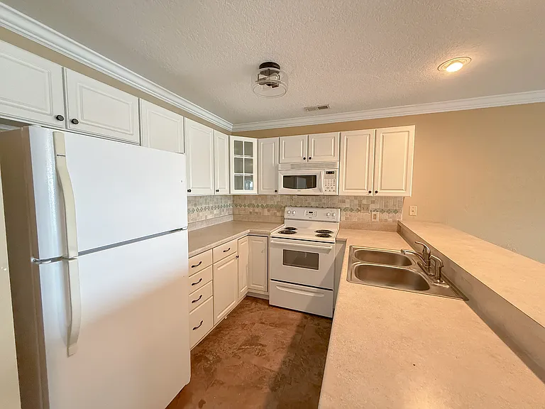 116 Regatta Bay Cir #3C — Photo 11