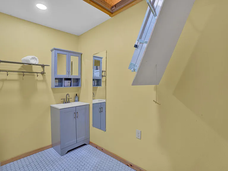 1505 W Garden St #2 — Photo 6