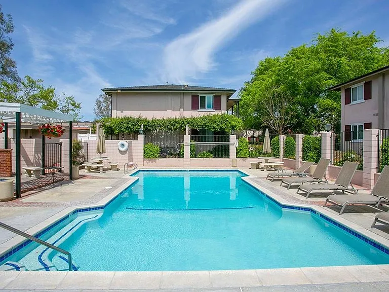 660 S Glassell St — Photo 25