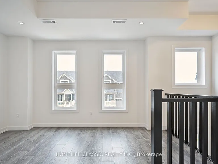 57 Great Falls Blvd — Photo 2