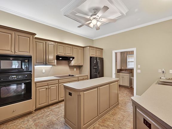 5th image of 116 Willow Lake Blvd