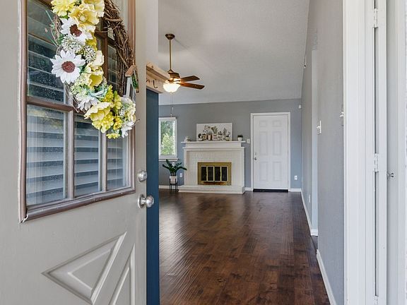 3rd image of 5665 Whitley Rd