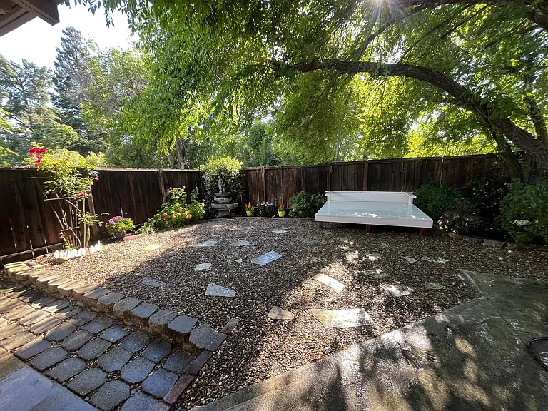 1594 Morgan Ln #A — Photo 21