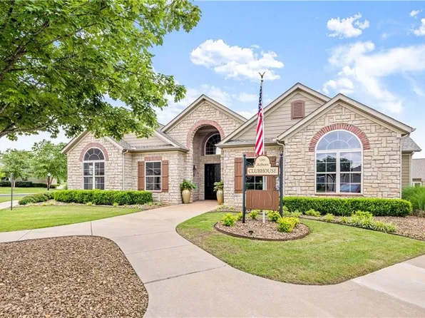 2504 SW Sierra St, Bentonville, AR 72713