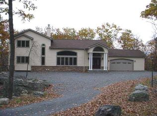 101 Ridge Rd, Lords Valley, PA 18428