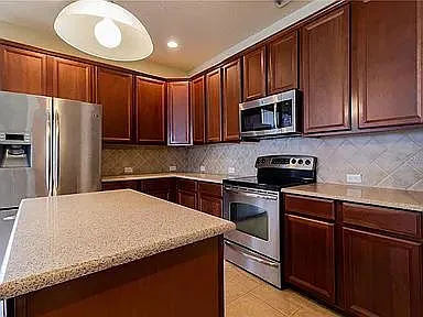 1475 Salisbury Dr — Photo 29