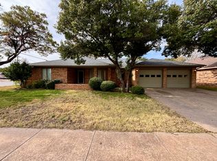 9714 Knoxville Ave, Lubbock, TX 79423