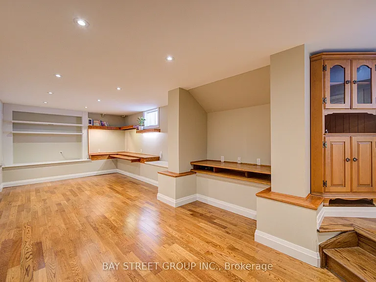 95 Hopedale Ave — Photo 37