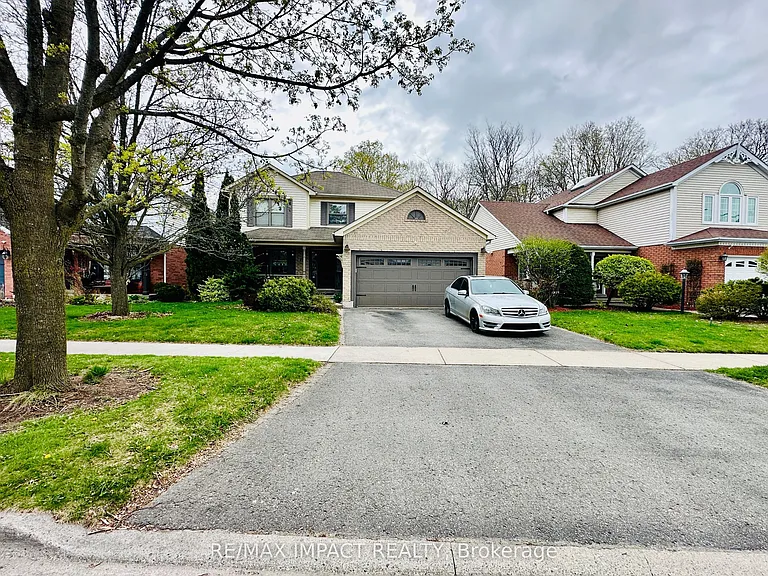470 Safari Dr — Photo 3