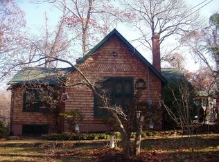 9 Dale Rd, Stony Brook, NY 11790