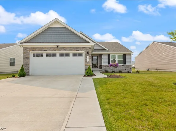 4174 Hidden Village Dr, Perry, OH 44081
