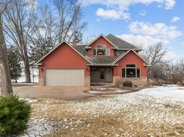 2740 Marine Dr, Oshkosh, WI 54901