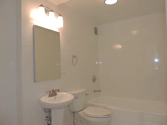 Rented by essential NEW YORK Real Estate | media 29