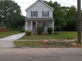 2322 E 61st St, Cleveland, OH
