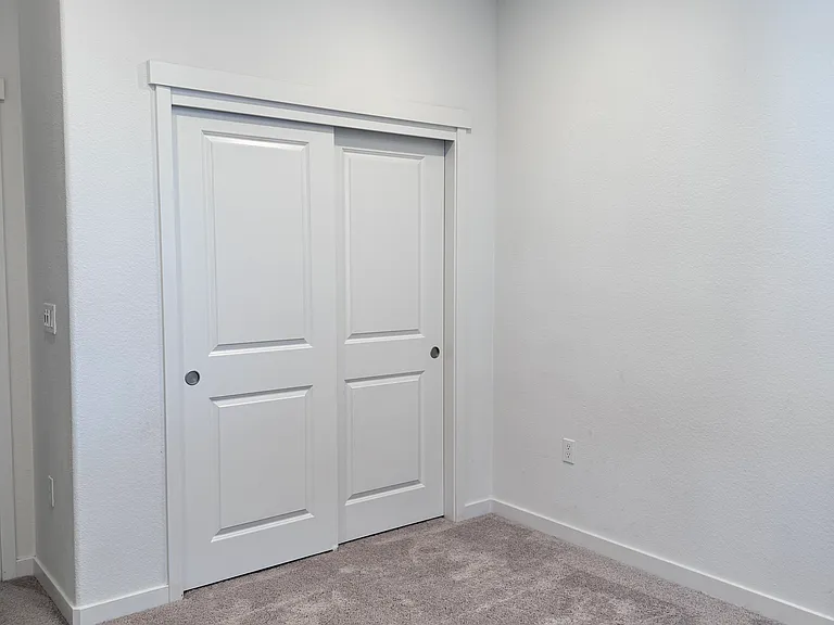 122 E McClintock Ln — Photo 12