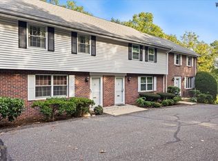 21 Westerly St APT 15, Wellesley, MA 02482
