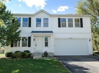 3215 Pond End Ln, Wonder Lake, IL 60097