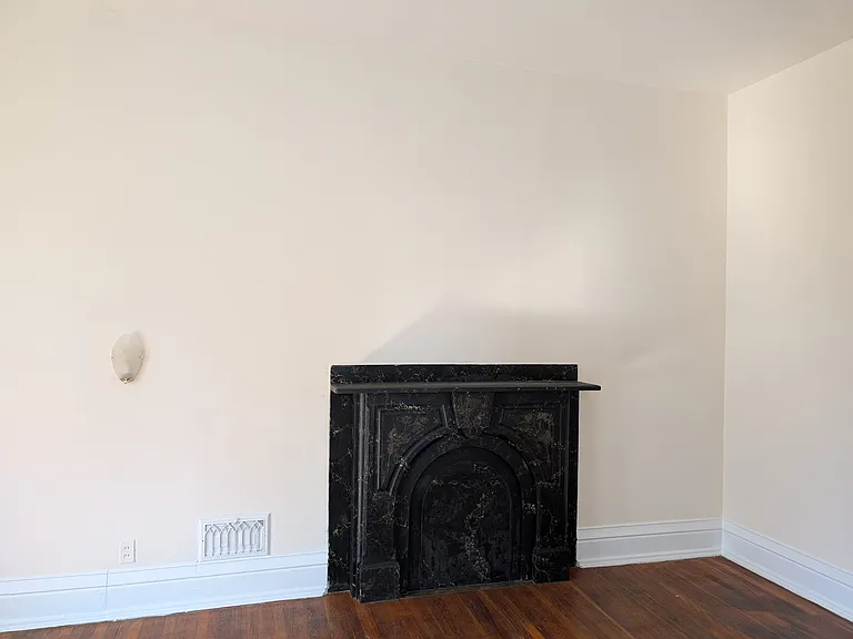 3 Union St E #1B — Photo 13