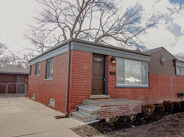 20206 Sunnyside St, Saint Clair Shores, MI 48080