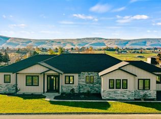 657 Friedline Rd, Yakima, WA 98908
