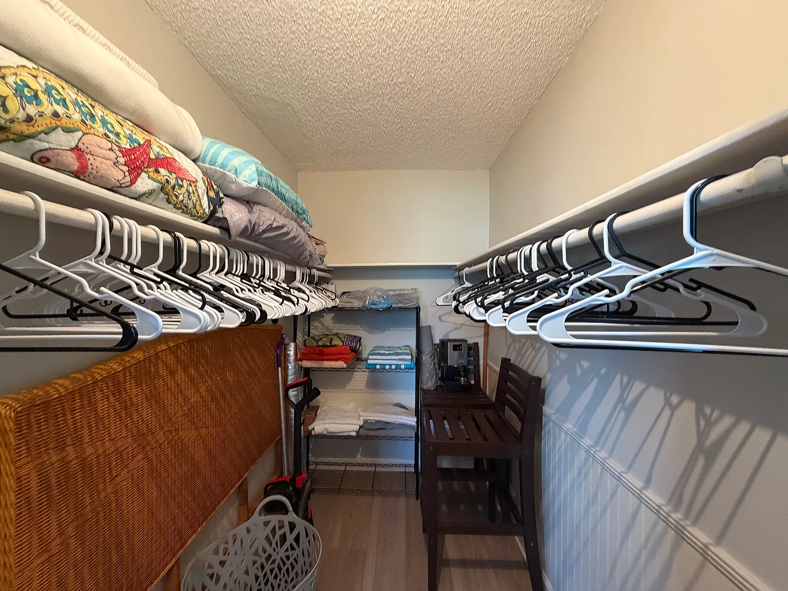 2 bed, 792 sqft, $3,400 — Photo 4