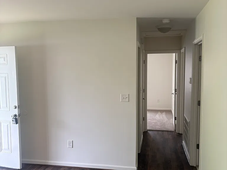 4811 April Dr — Photo 3