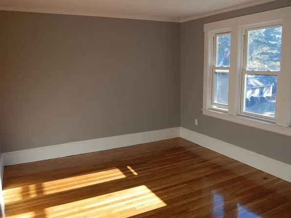 148 Groton Rd #B, N Chelmsford, MA 01863
