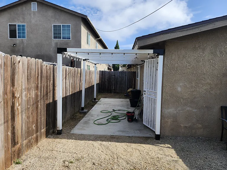 7752 Newman Ave #4 — Photo 12