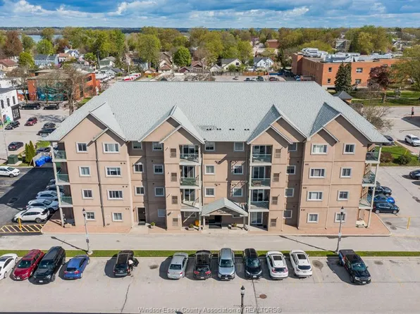 90 Murray St #305, Amherstburg, ON N9V 4B9
