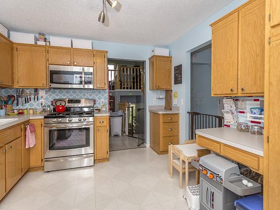 4th image of 5941 Otter View Cir