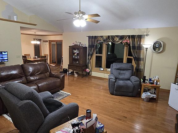 3rd image of 7570 Fort Amanda Rd