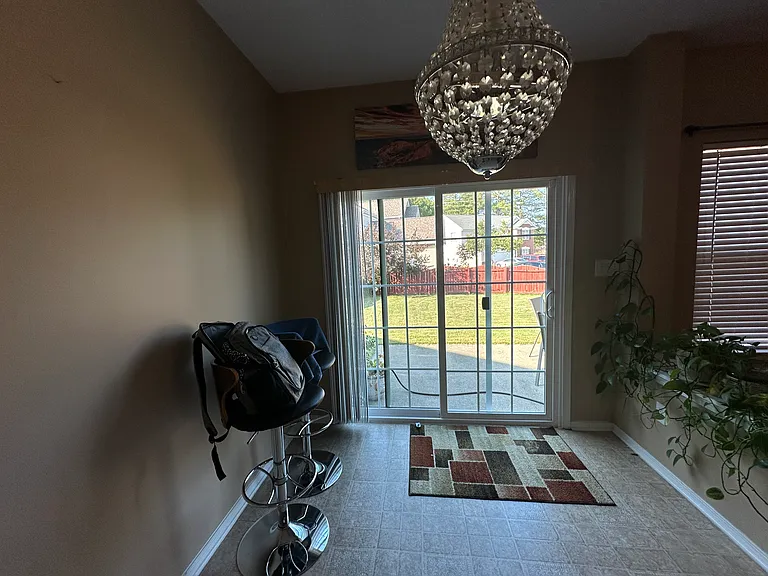 404 Treybrooke Dr — Photo 8
