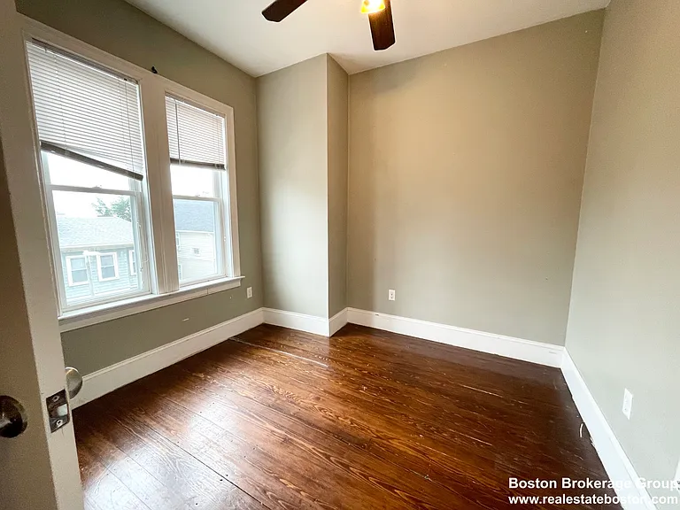 178 Hillside St #2 — Photo 15