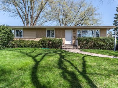 702 Elderberry Ln, Mount Prospect, IL, 60056