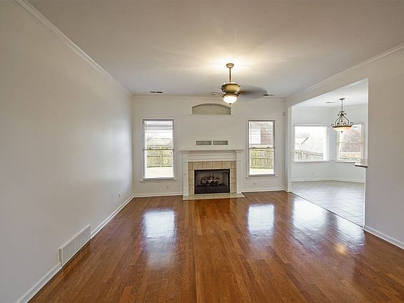 4th image of 9107 Deer Meadow Dr