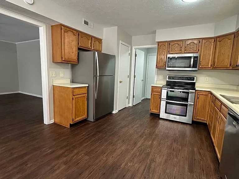 3611-3613 E Thornhill-ROLLEY — Photo 3