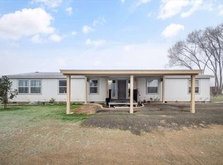 220011 E Game Farm Rd, Kennewick, WA 99337