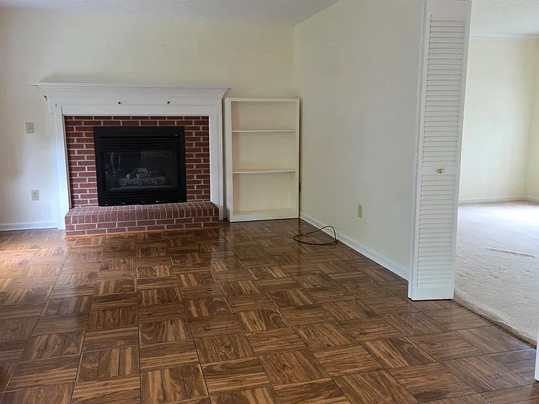 305 Seminole Dr — Photo 13