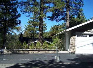 31279 Circle View Dr, Running Springs, CA 92382