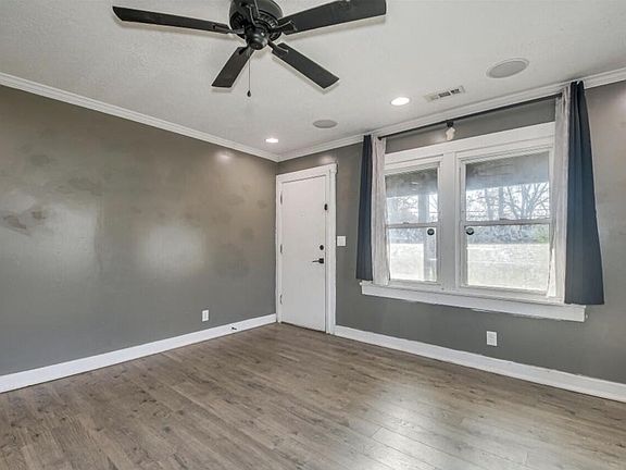 5th image of 1123 Roselle Street