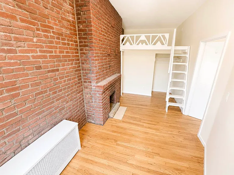 156 W 76th St #3B — Photo 6