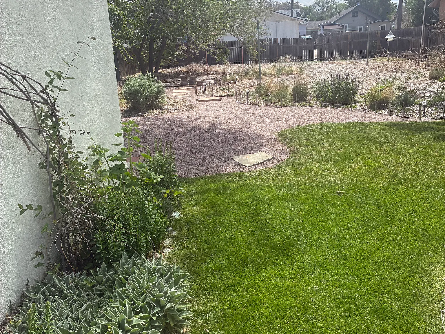2 bed, 1037 sqft, $650 — Photo 2