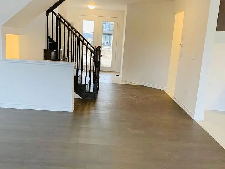 41 Ladd Ave — Photo 2