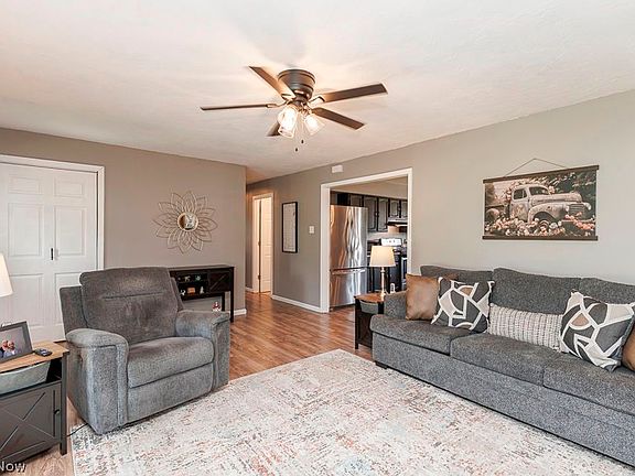 4th image of 44194 Parsons Rd