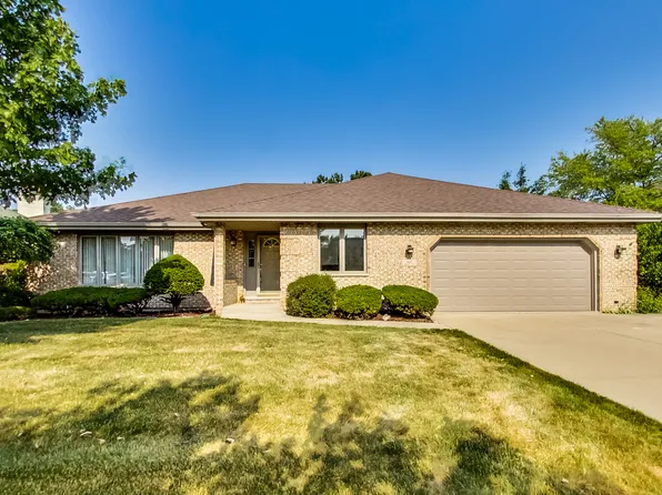 166 Erin Ct, Lemont, IL 60439